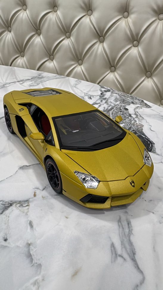 Lamborghini Aventador