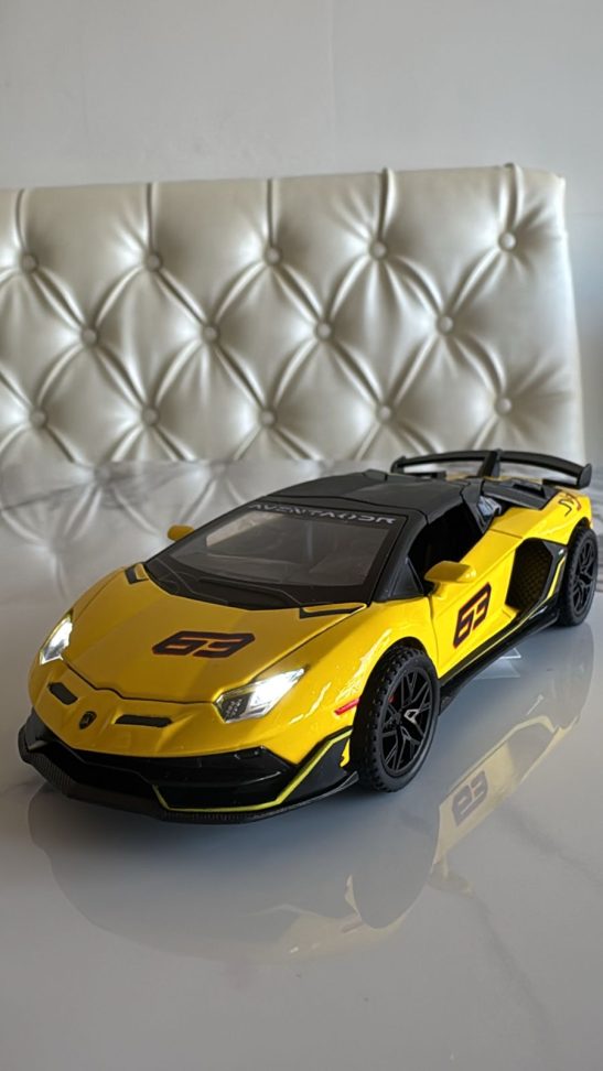 Lamborghini Aventador SVJ 63
