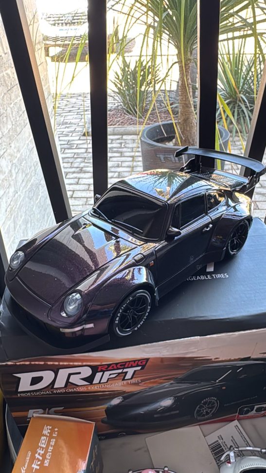 Porsche 911 RWB - Controle Remoto